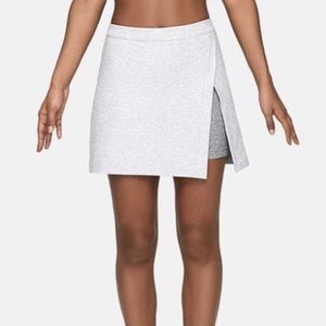 grey OV court skirt